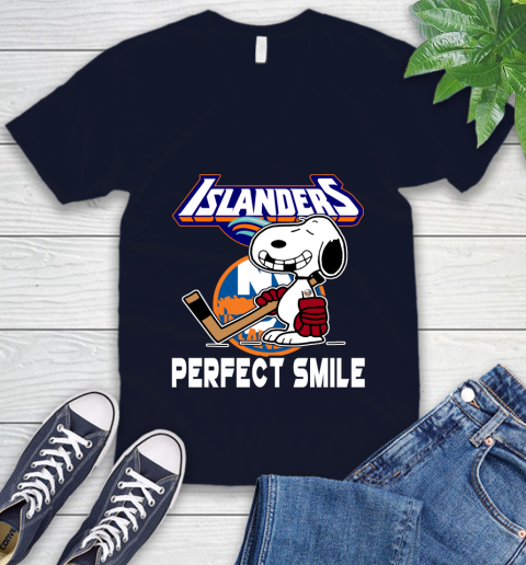 NHL New York Islanders Snoopy Perfect Smile The Peanuts Movie Hockey T Shirt V-Neck T-Shirt 2