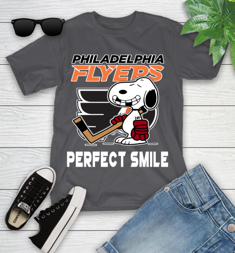 NHL Philadelphia Flyers Snoopy Perfect Smile The Peanuts Movie Hockey T Shirt Youth T-Shirt 6