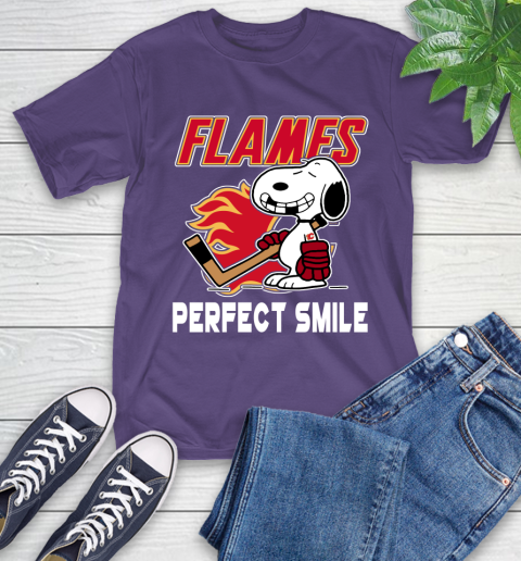 NHL Calgary Flames Snoopy Perfect Smile The Peanuts Movie Hockey T Shirt T-Shirt 5